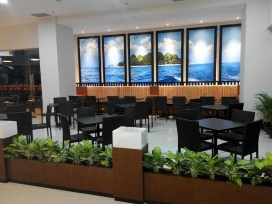 Grand Cendrawasih Hotel - Photo4