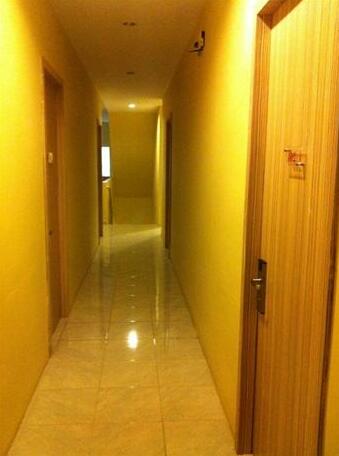 Hotel Paramount Makassar - Photo3