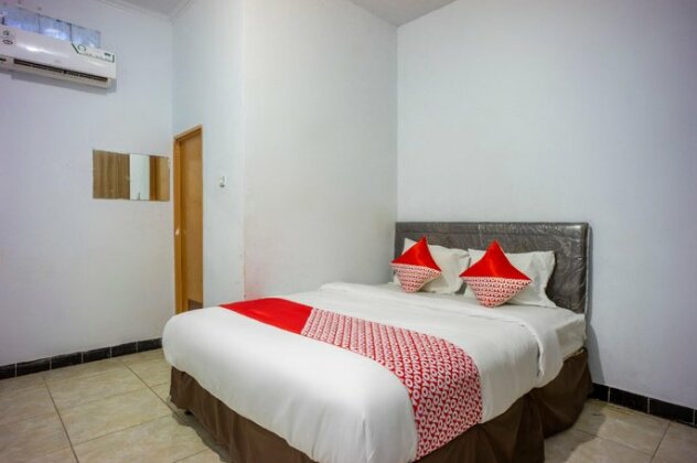 OYO 3127 Wisma Permata - Photo2