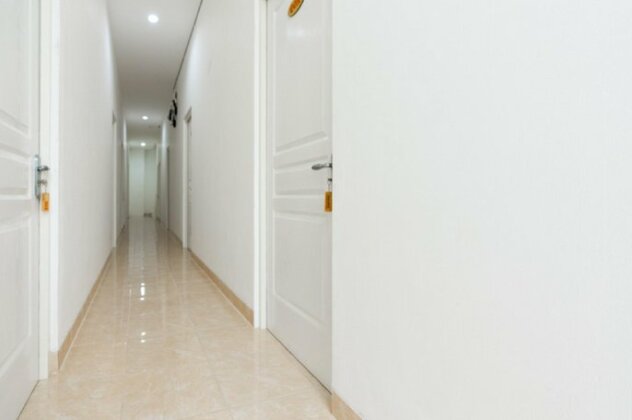 RedDoorz @ Graha Cemerlang Maros - Photo3