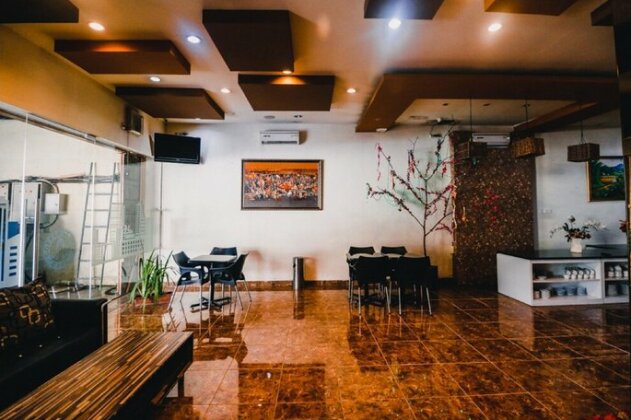 RedDoorz Plus near Sultan Hasanuddin Airport - Photo4