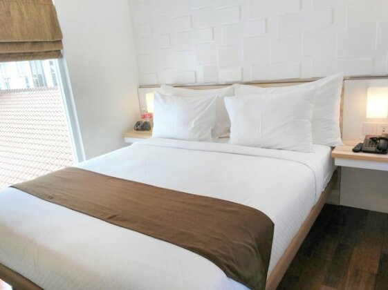 Alimar Hotel Malang - Photo2