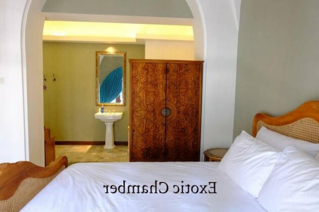 Exotic Chamber - Photo2