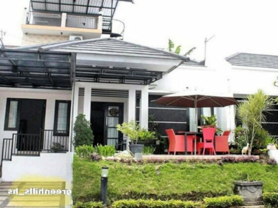 Green Hills Home Malang - Photo2