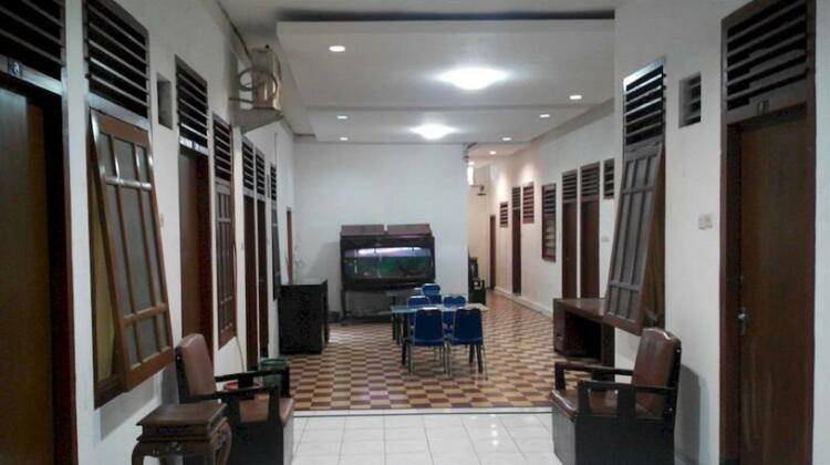 Hotel Malang - Photo3