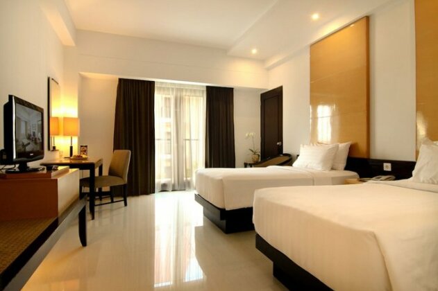 Hotel Santika Premiere Malang - Photo4