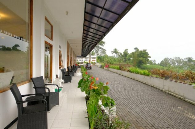 Kawi Surapatha Hotel - Photo2