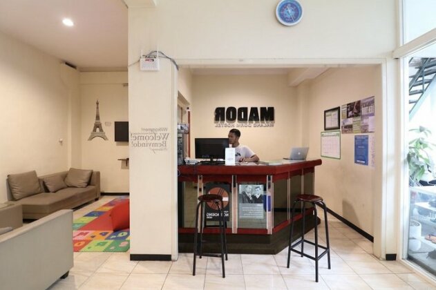 MADOR Malang Dorm Hostel - Photo3
