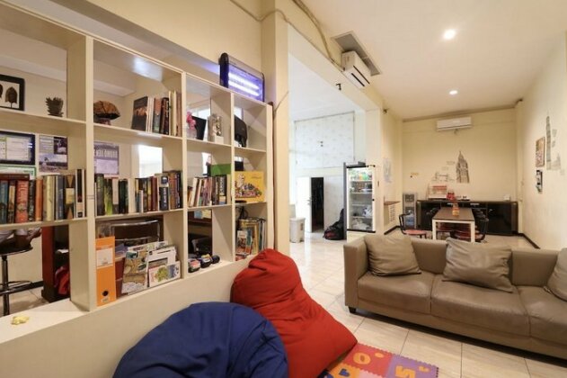 MADOR Malang Dorm Hostel - Photo5