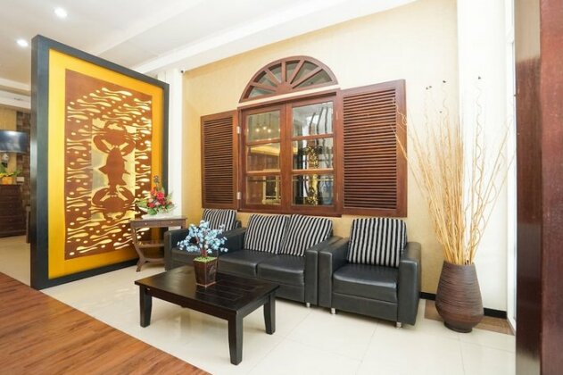 OYO 282 Putri Utari Residence - Photo5