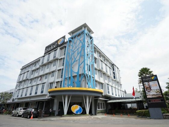 Solaris Hotel Malang - Photo2