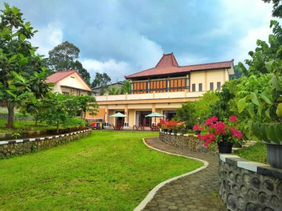 Villa Omah Gayeng