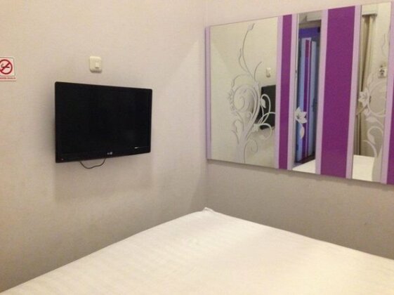 Violet Hotel Malang - Photo5