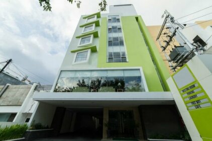 Airy Boulevard Ahmad Yani 17 Manado