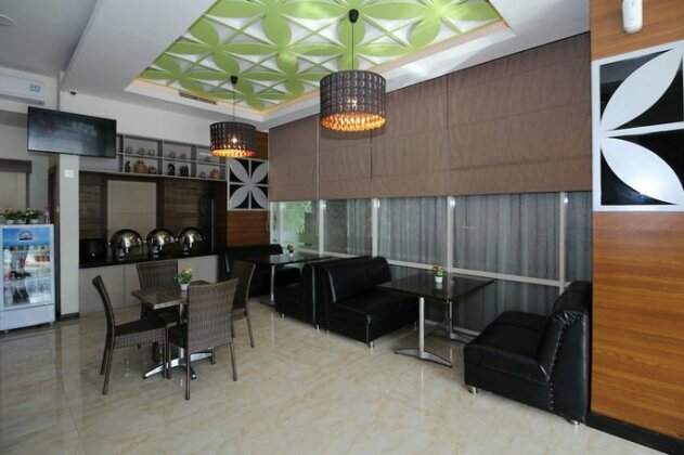 Airy Wenang Pierre Tendean 35 Manado - Photo3