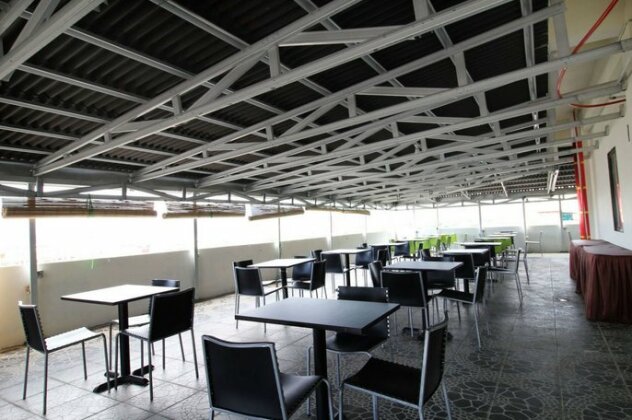 Airy Wenang Sam Ratulangi 138 Manado - Photo4