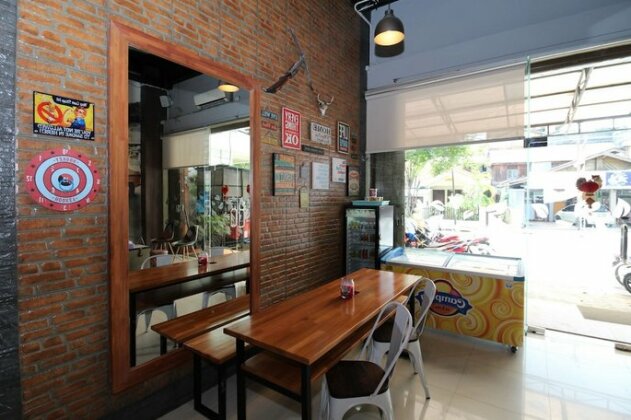 Airy Wenang WR Supratman 6 Manado - Photo5