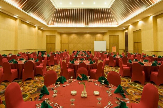 Aston Manado Hotel - Photo4