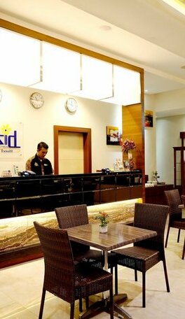 Biz Boulevard Hotel - Photo5