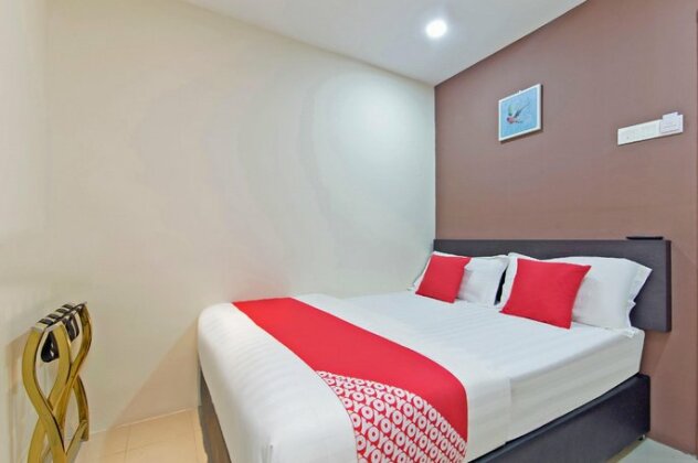 Capital O 864 Hotel Gran Central - Photo2