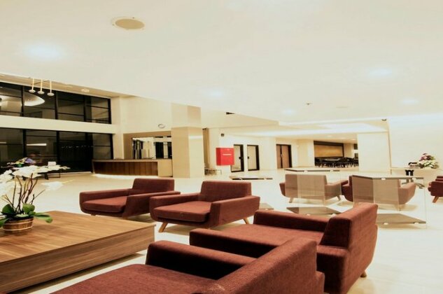 Genio Hotel Manado - Photo4