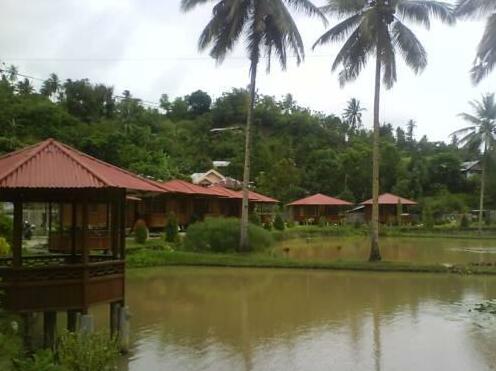 Golden Lake Resort Manado - Photo2