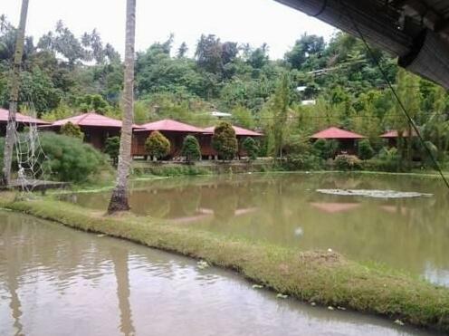 Golden Lake Resort Manado - Photo4