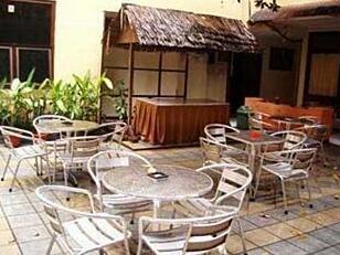 Hotel Central Manado - Photo3