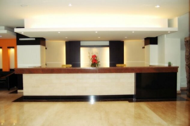 Hotel Gran Central Manado - Photo5