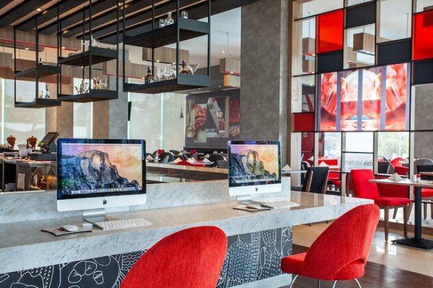 Ibis Manado City Center Boulevard - Photo3