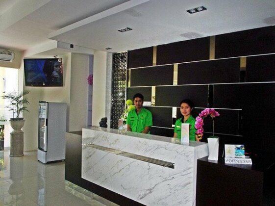 Manado Inn Hotel - Photo2