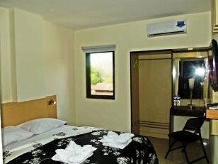 Manado Inn Hotel - Photo4