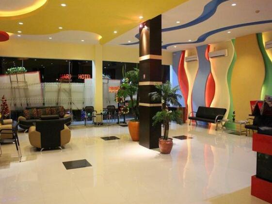 Marina Hotel Manado - Photo3