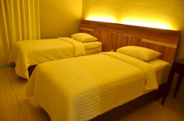  Photo 3