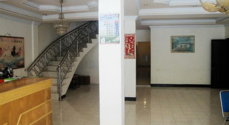 Orion Hotel Manado - Photo3