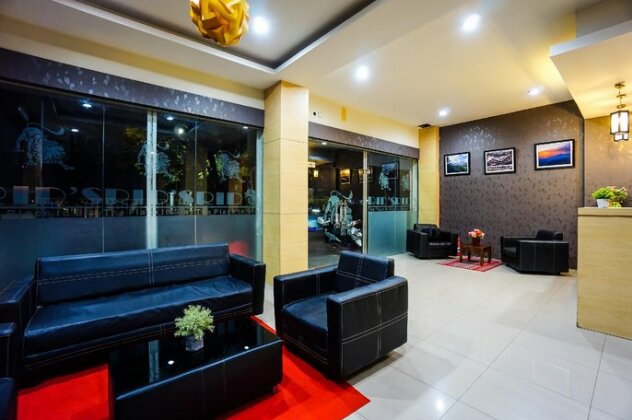 OYO 1769 Rid's Hotel - Photo5