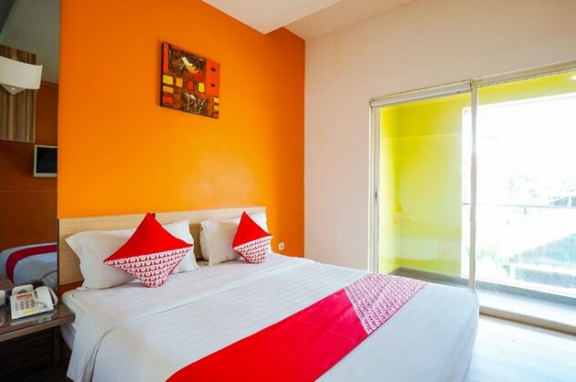 OYO 770 De Nearby Hotel - Photo5