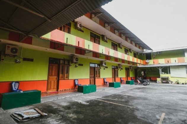 RedDoorz @ Malalayang Manado - Photo2