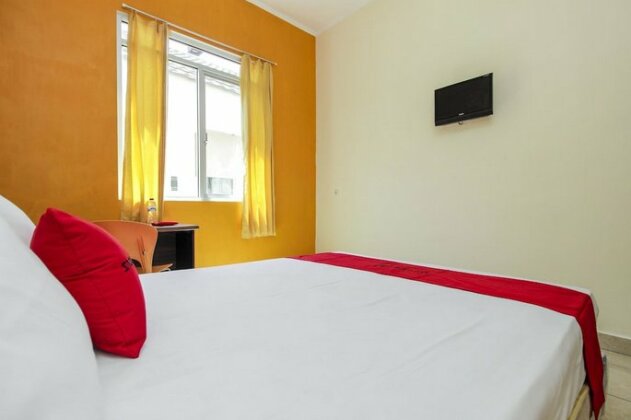 RedDoorz near RSUP Prof Kandou Manado - Photo5
