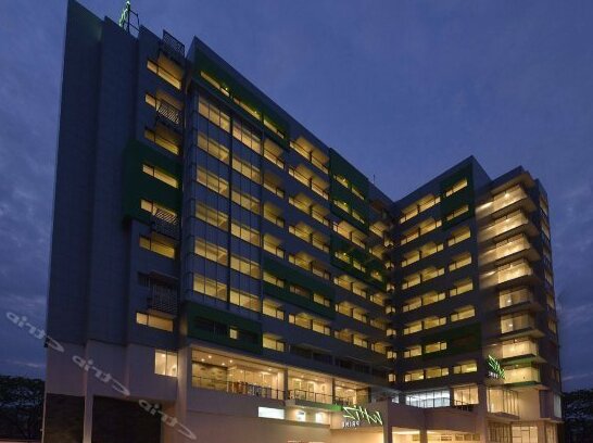 Whiz Prime Hotel Megamas Manado