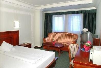 Billy Jaya Hotel - Photo2