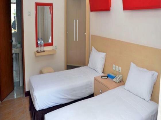 Mansinam Beach Resort - Photo3
