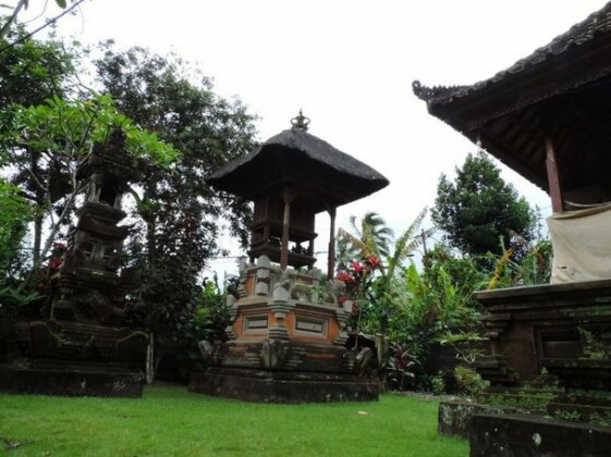 Homestay - Bali Traditional House with Temple