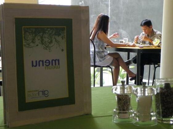 Giri Hotel Lombok - Photo2