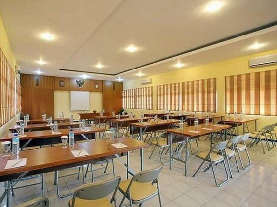 Giri Hotel Lombok - Photo4