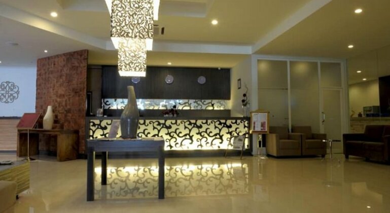 Lombok Plaza Hotel and Convention - Photo3