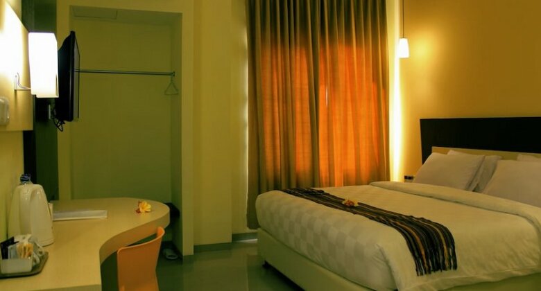 M Hotel Mataram - Photo5