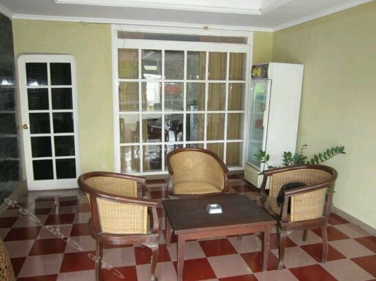 OYO 1206 Lombok Residence - Photo5