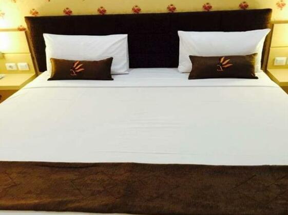 Surya Lombok Hotel - Photo2