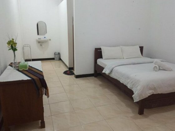 Andy's Lodge Maumere - Photo2